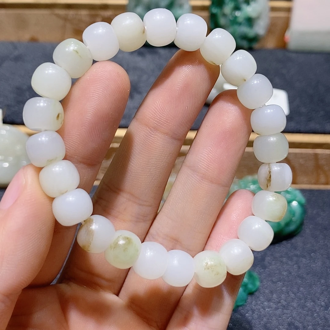 独山玉未镶嵌吊坠