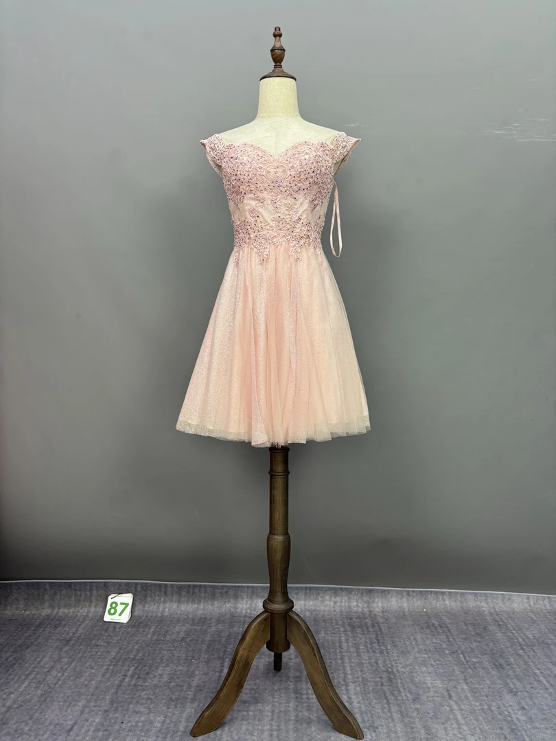 M码粉色蕾丝珠片刺绣网纱短裙礼服裙连衣裙一字肩修身显瘦宴会