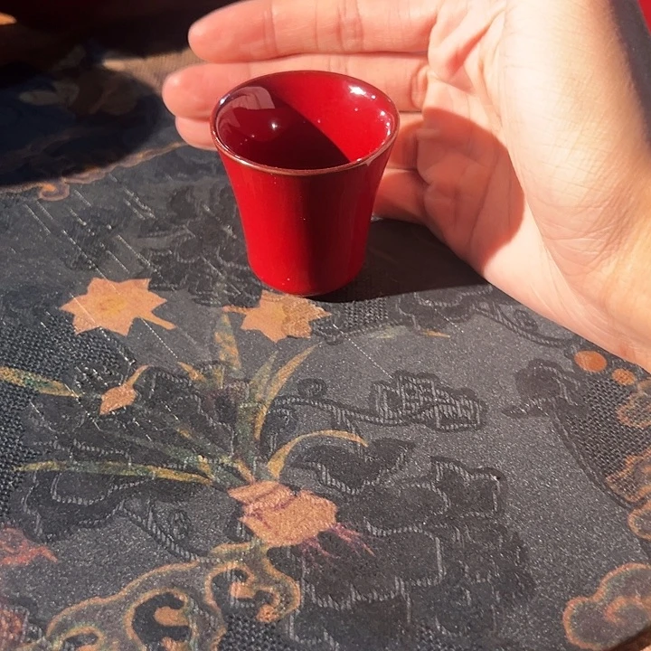 庄，故宫红闻香杯品鉴杯