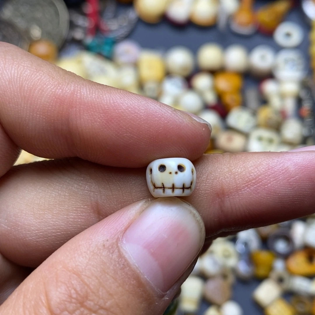 琉璃颈饰?**痘配饰吊坠