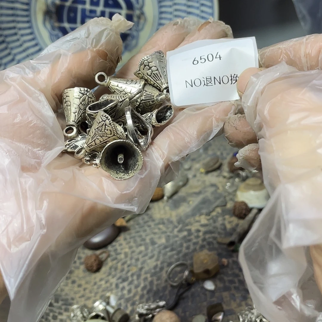 @***航瓷片6504号工艺品