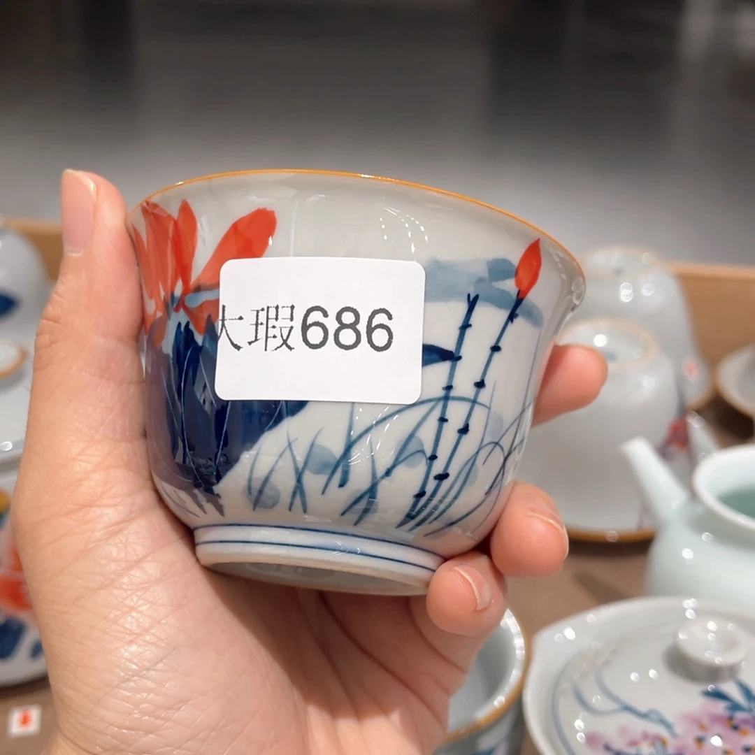 釉下彩纯手绘有瑕