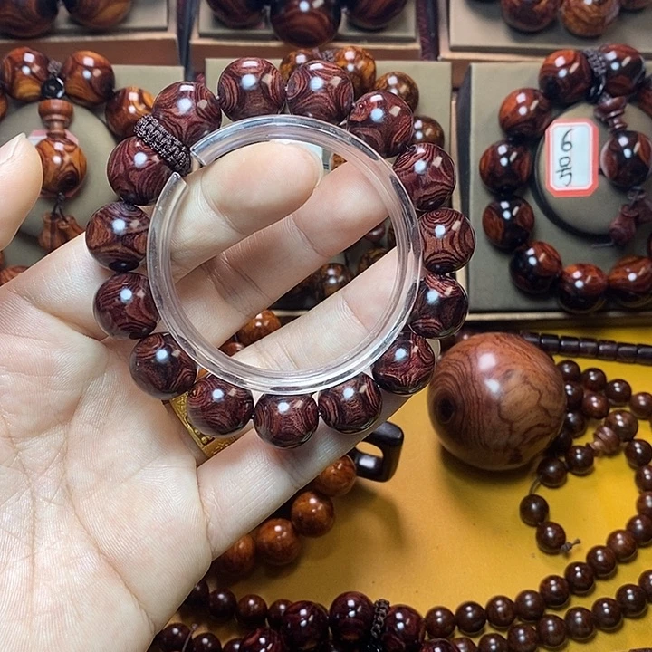 黄花梨/降香黄檀雷****?1.5对眼鬼脸对眼