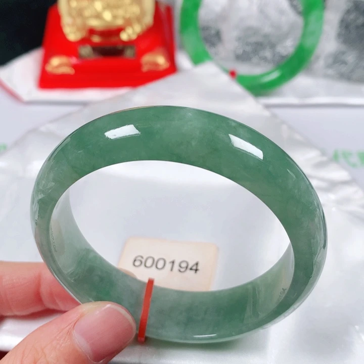 未镶嵌手镯翡翠  编号600194 大轮胎 （宽15+）