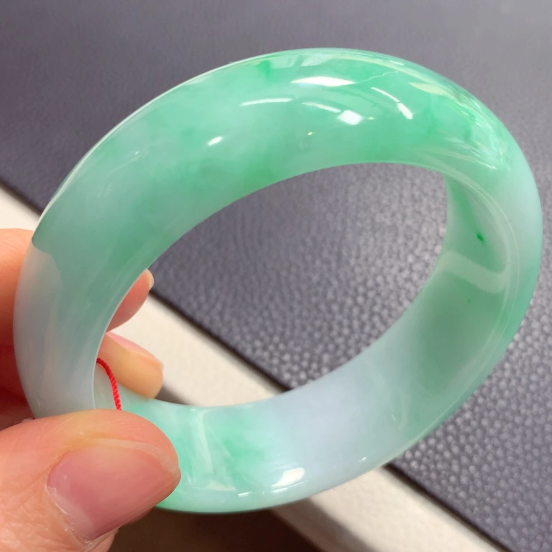 未镶嵌手镯翡翠翡翠