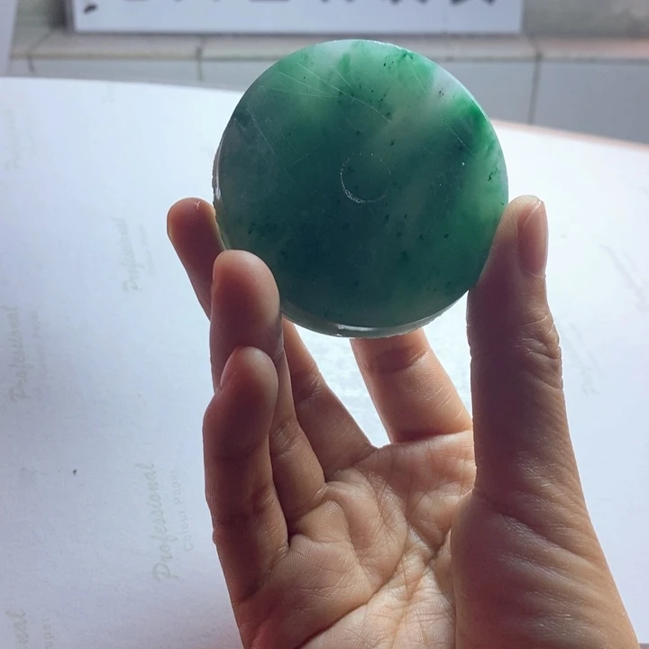 陌***开定制石英质玉（非洲翠）