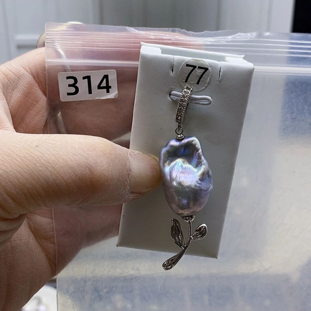 颈饰合金淡水珍珠