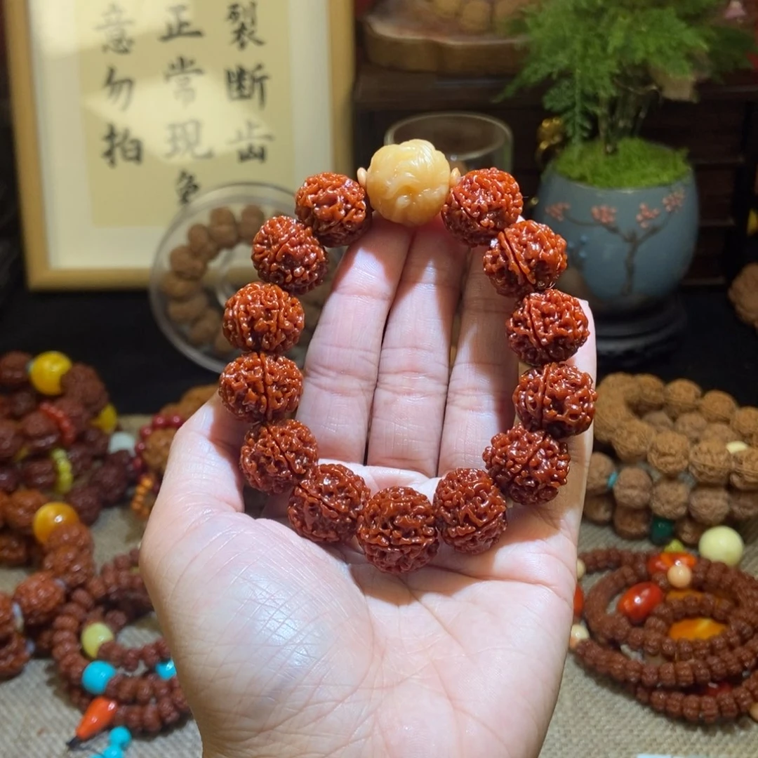 金刚菩提吊坠186玉化