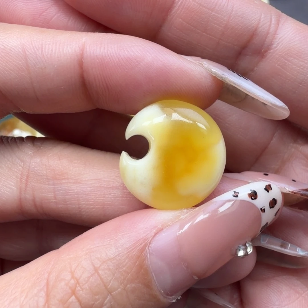 琥珀未镶嵌裸石蜜蜡