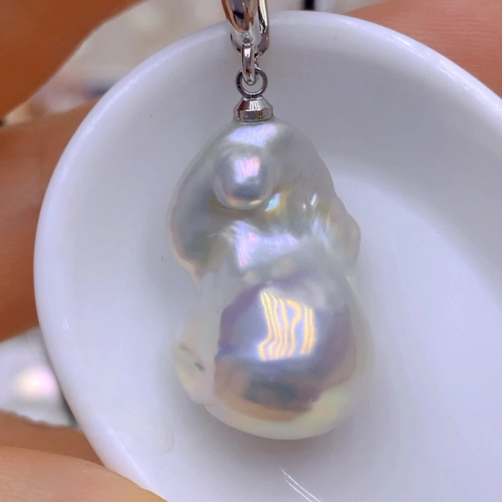 淡水珍珠吊坠(赠链)未镶嵌