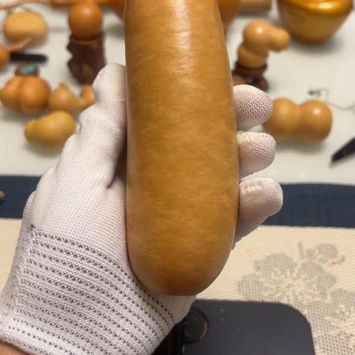 齐***齐天然手捻老皮葫芦