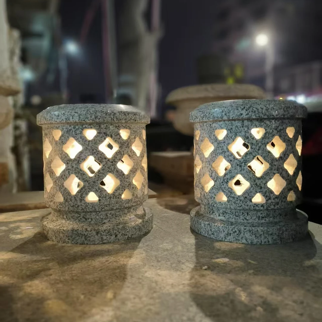 太阳能圆柱形石灯笼花岗岩石灯笼