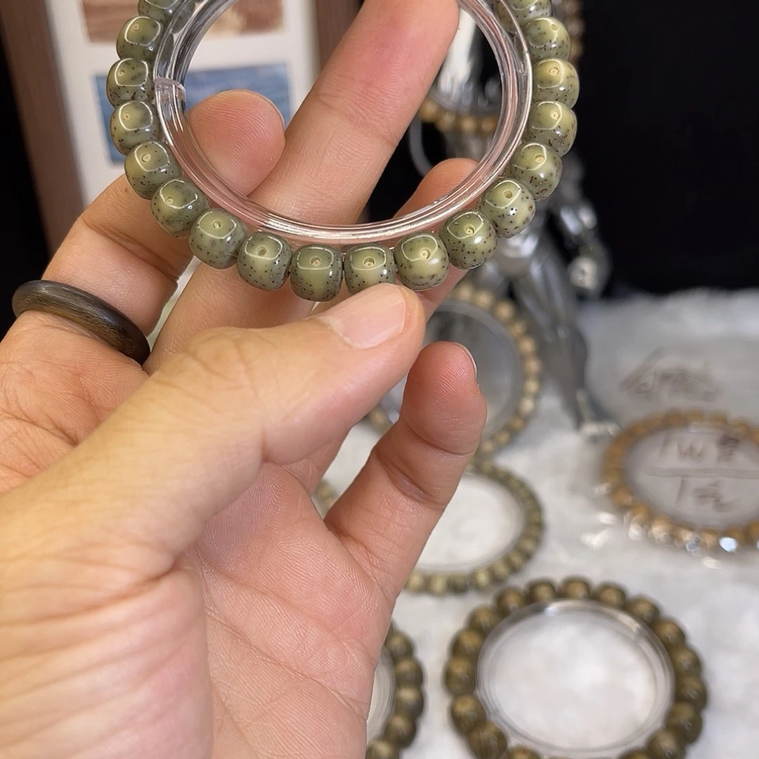 手串星月菩提703 号.  星月菩提.  一物一图 .