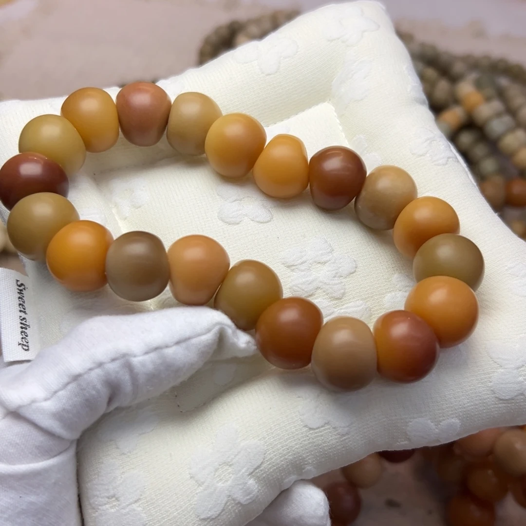 菩提根/象牙果吊坠18微瑕加麂皮手套299