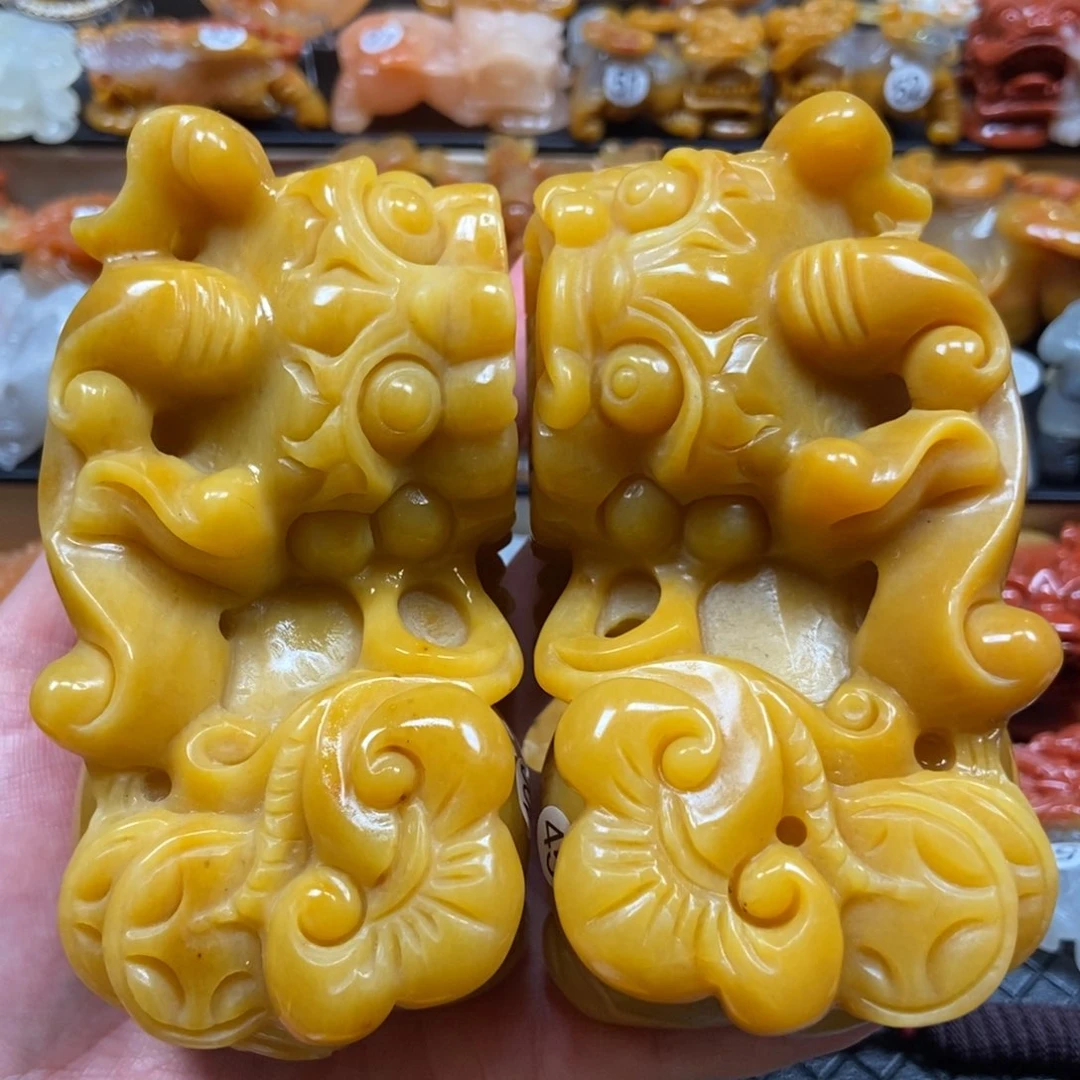 石英质玉（黄龙玉）未镶嵌貔貅秀*