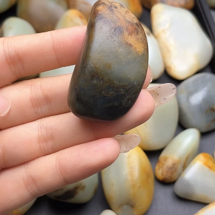 颈饰未镶嵌和田玉14