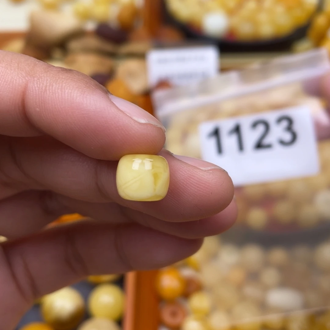 琥珀珠宝奇石未镶嵌10皮色