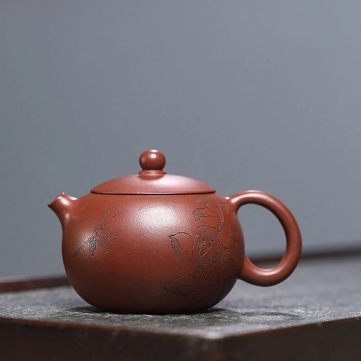 200毫升宜兴紫砂壶手工泡茶壶内推西施壶刻荷花原矿红皮龙西施壶