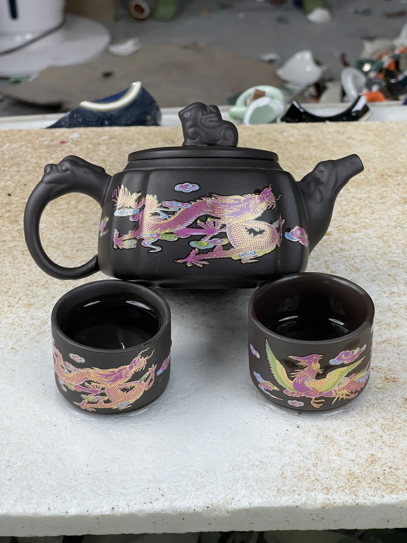 【闪购商品】新龙凤呈祥深井老紫泥四方壶（紫气东来款 送2杯）