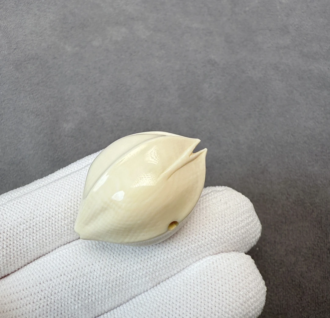 天然猛犸象牙雕刻铁核橄榄核四花三通佛头配饰【5A全品】