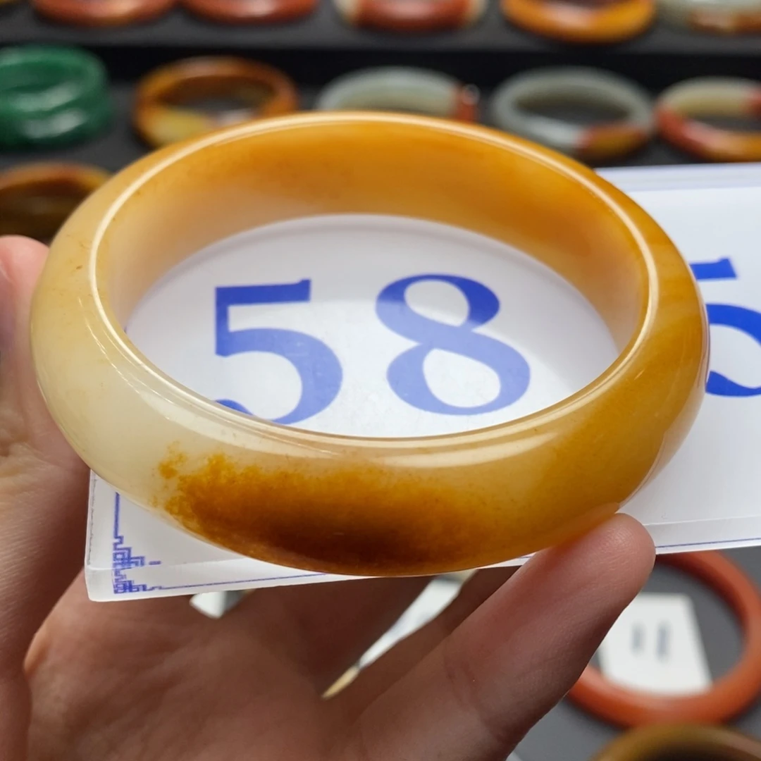 石英质玉（黄龙玉）手镯未镶嵌