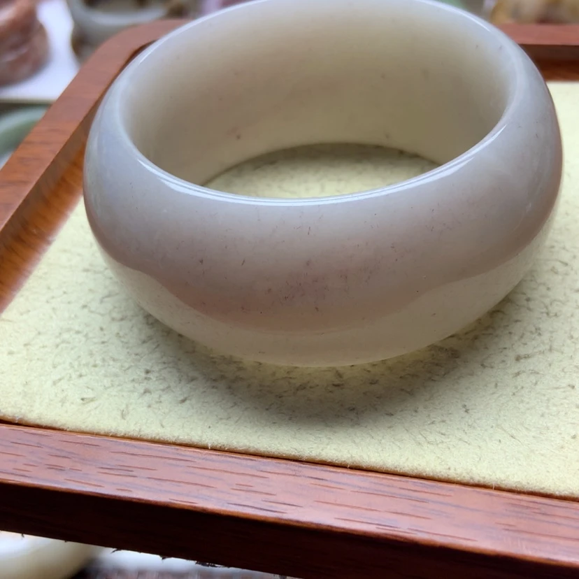 【闪购商品】未镶嵌手镯石英岩玉