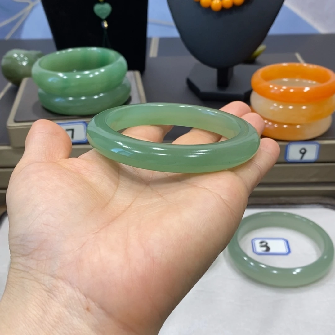 咪***4石英岩玉未镶嵌颈饰