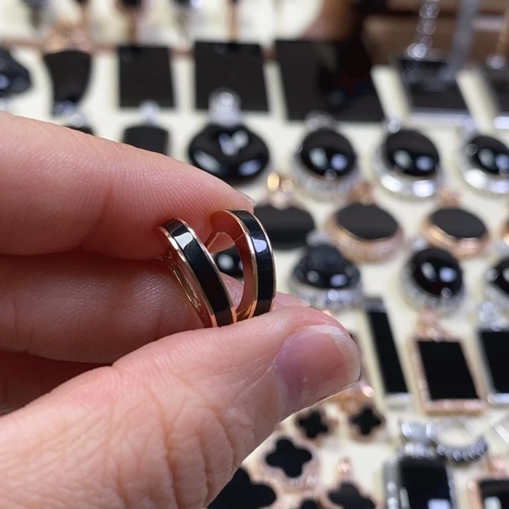 翡翠耳饰18K金镶嵌雨***人缅甸天然翡翠墨翠