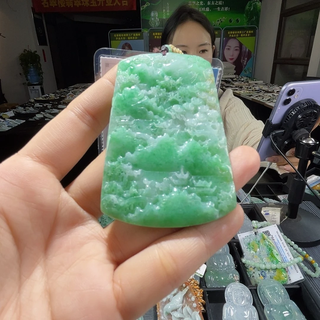 颈饰未镶嵌翡翠一