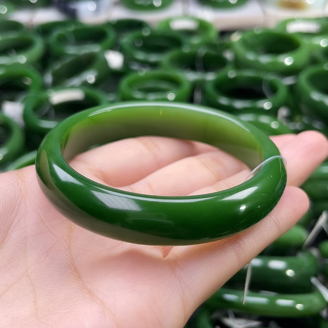 未镶嵌手镯和田玉（碧玉）