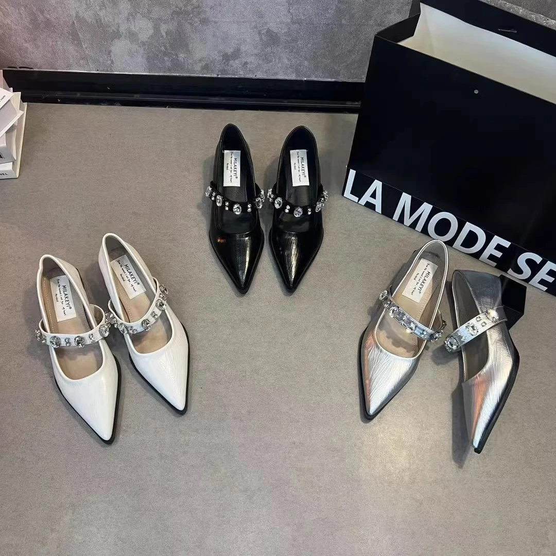 2025年春夏季新款气质尖头玛丽珍鞋法式时尚水钻ins风爆款女单鞋