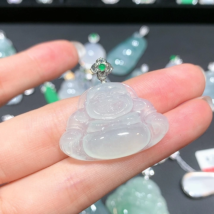 翡翠18K金镶嵌颈饰缅甸翡翠