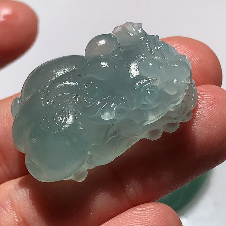 定制翡翠未镶嵌天然翡翠貔貅