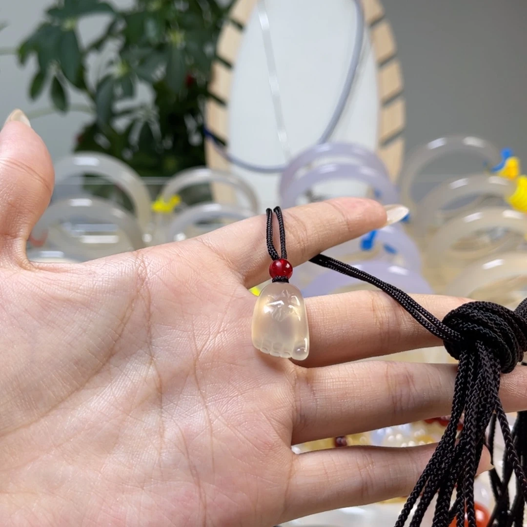 手镯玛瑙/玉髓未镶嵌