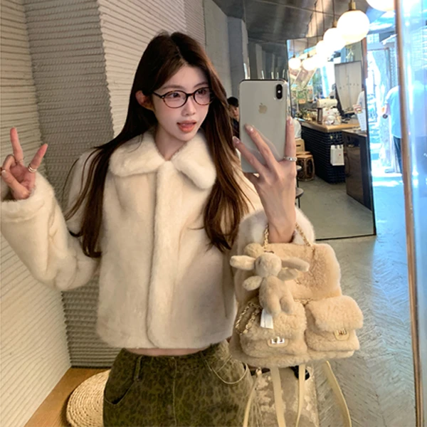 雪顶摩卡 短款环保毛毛外套精致俏皮