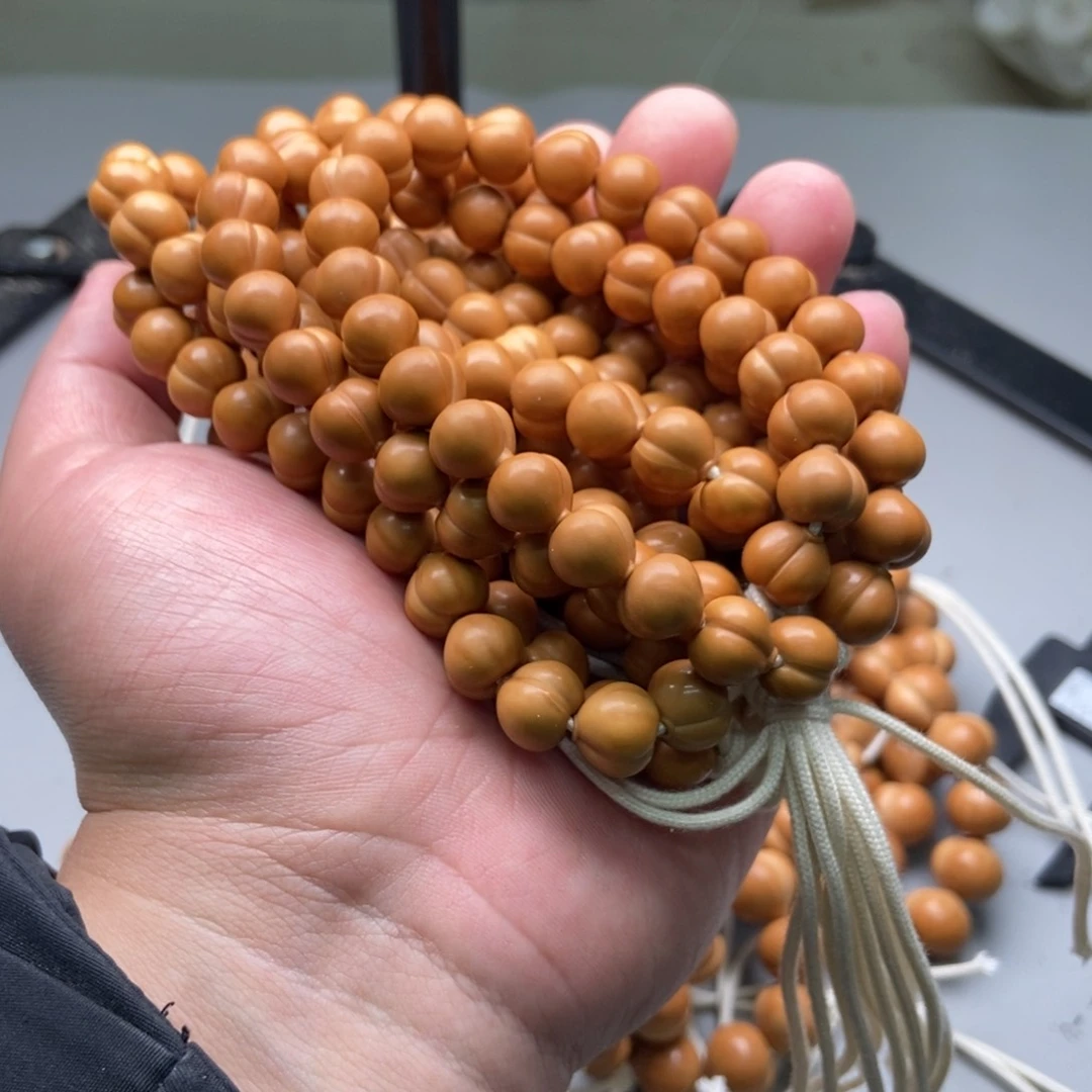 吊坠猴头核桃柯基屁桃