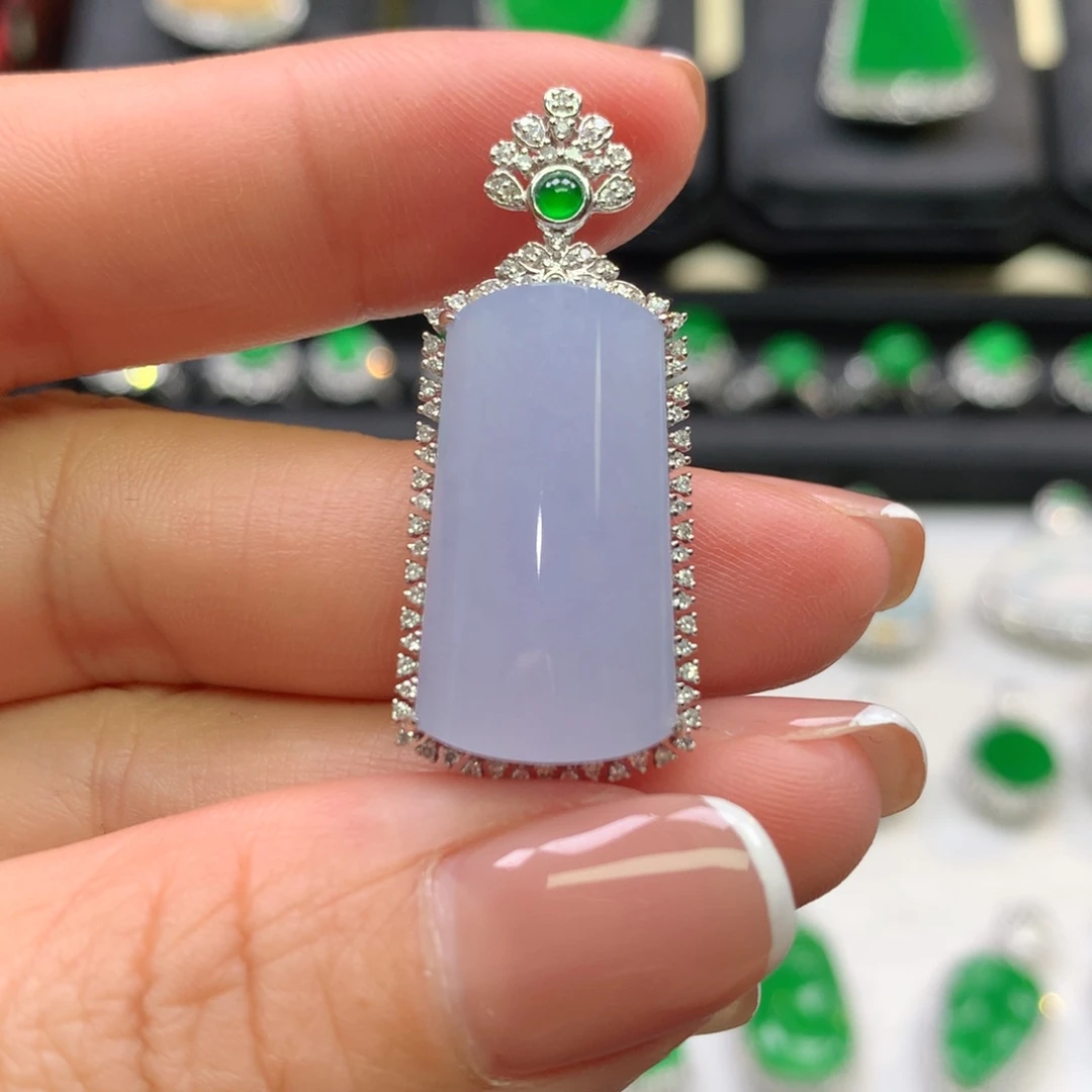 翡翠吊坠(不含链)18K金镶嵌