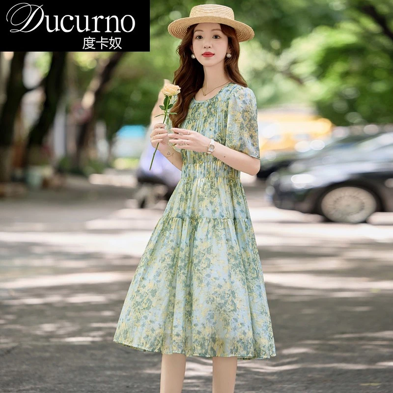 时尚碎花法式连衣裙夏季新款褶皱收腰显瘦减龄气质裙子洋气衣服女