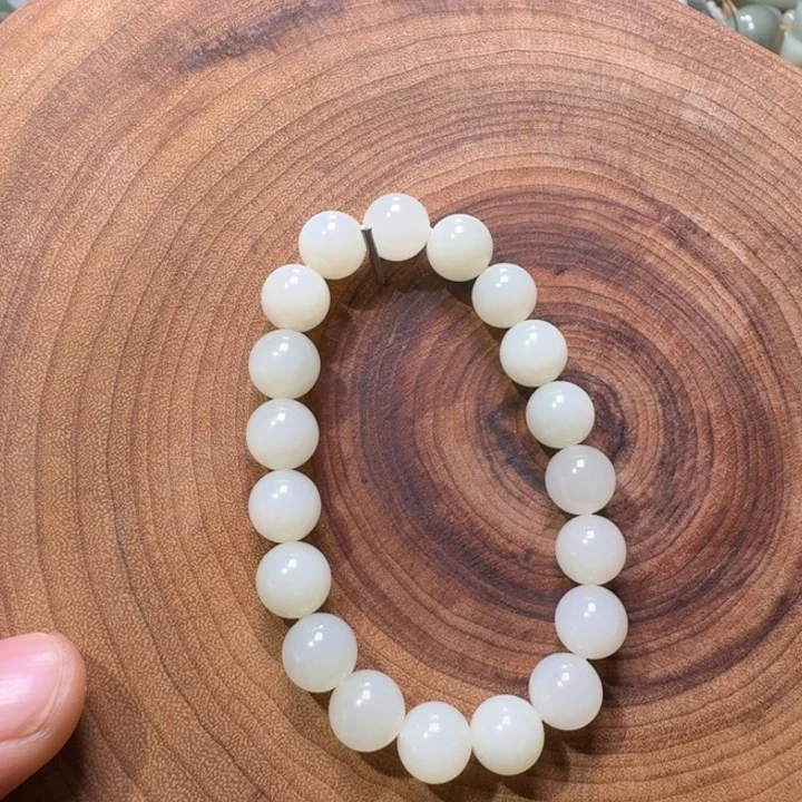 诸****和田玉未镶嵌手链