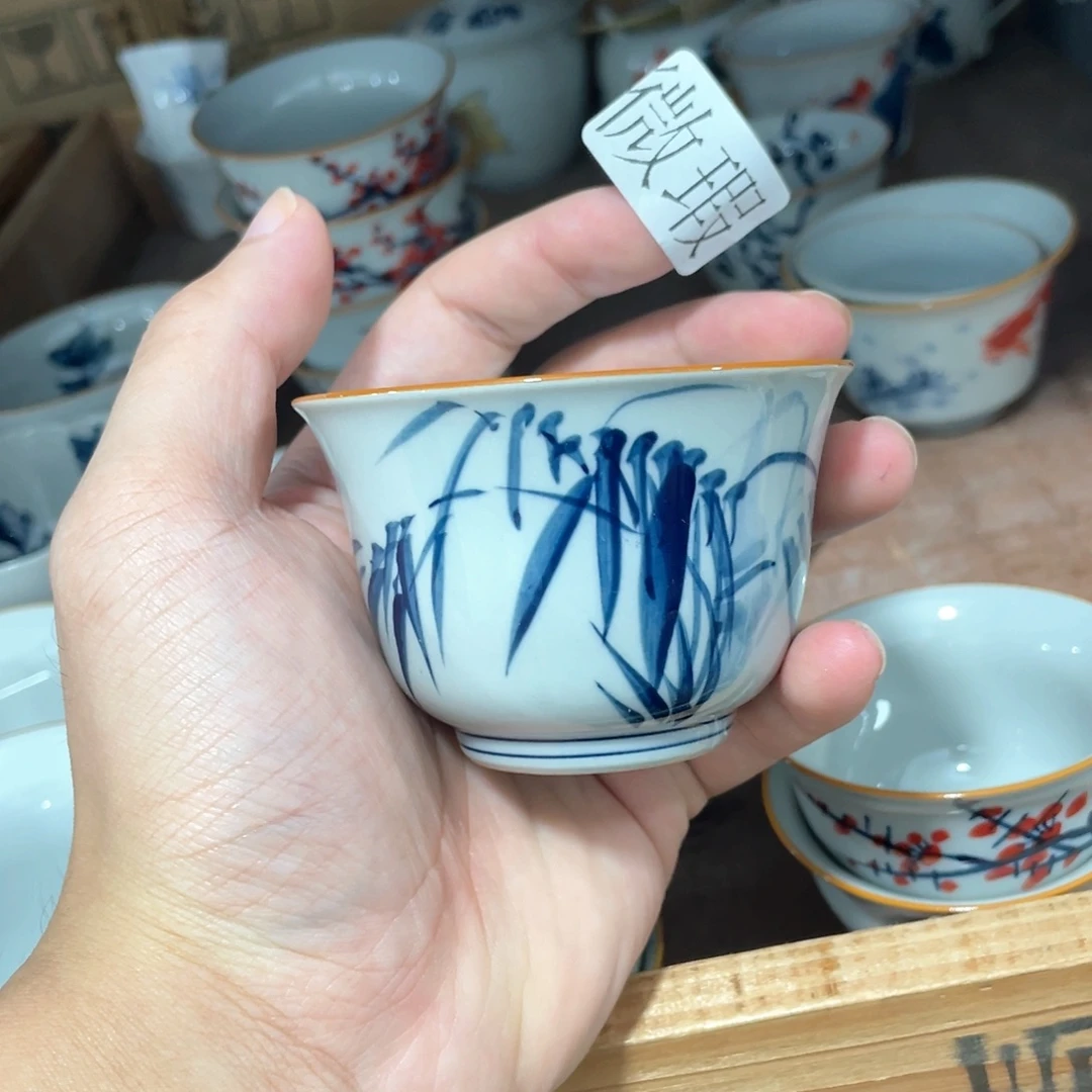 釉下手绘茶具微瑕