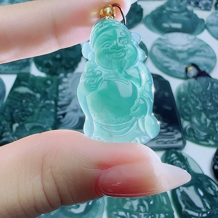 翡翠未镶嵌颈饰多样性发货天然的A货翡翠