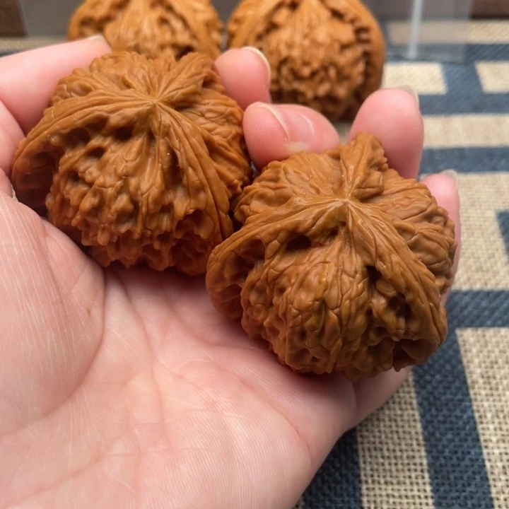 暗***号核桃白狮子44核桃