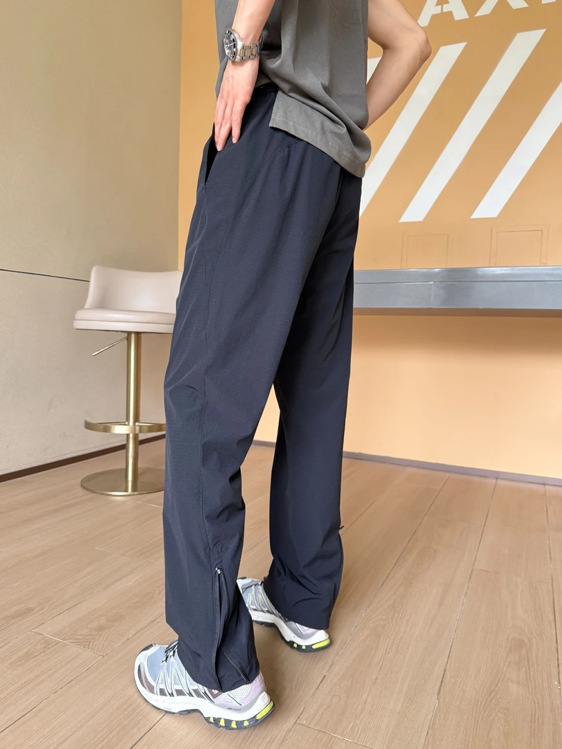 秋季Lu版裤脚拉链速干直筒户外软壳防水机能百搭训练裤男士薄长裤