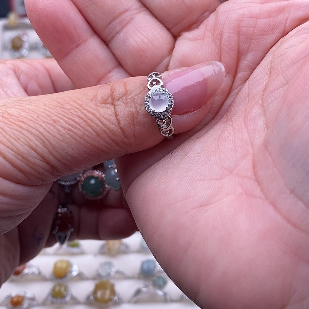 未镶嵌戒指翡翠手****家缅甸