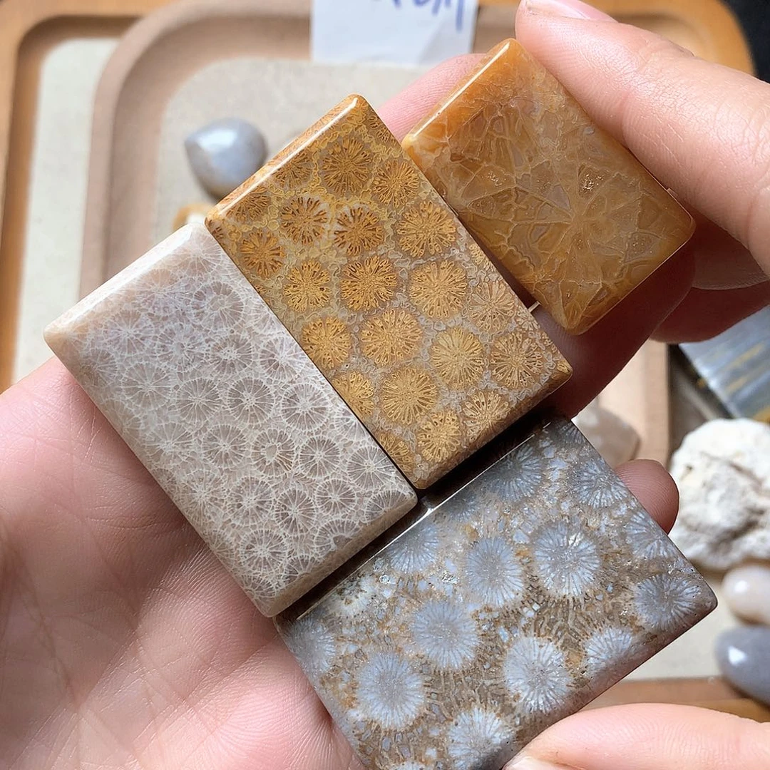 石英质玉颈饰未镶嵌小**ฅ