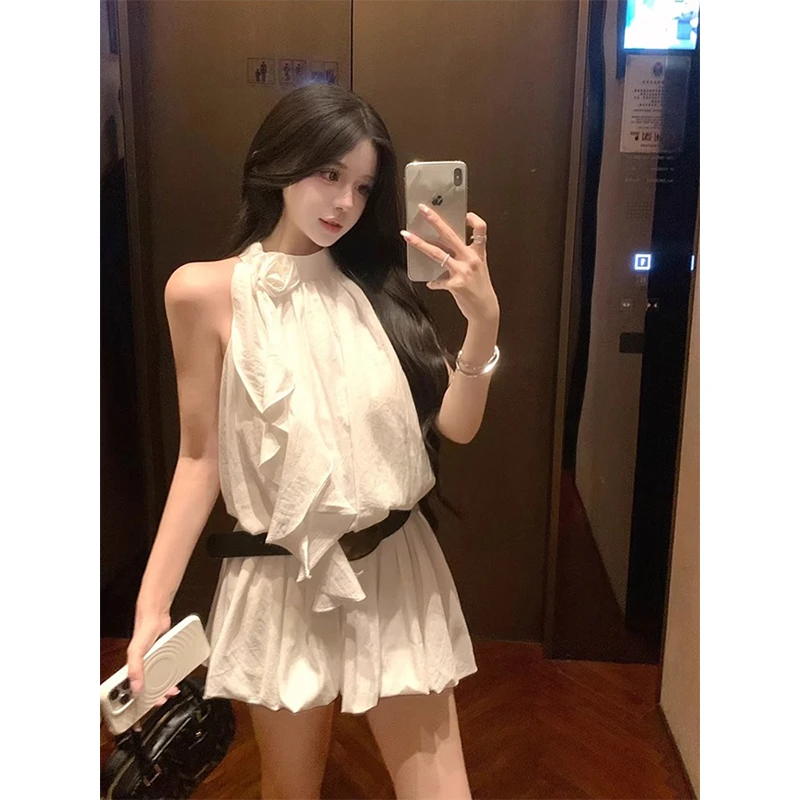 夏季白色挂脖连衣裙女辣妹设计法式飘带无袖收腰纯欲小众A字短裙