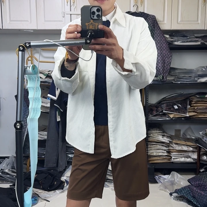 百搭白色休闲外套