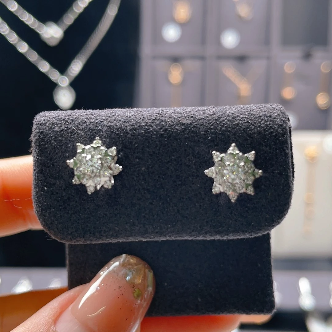 钻石耳饰18K金镶嵌?****o耳钉