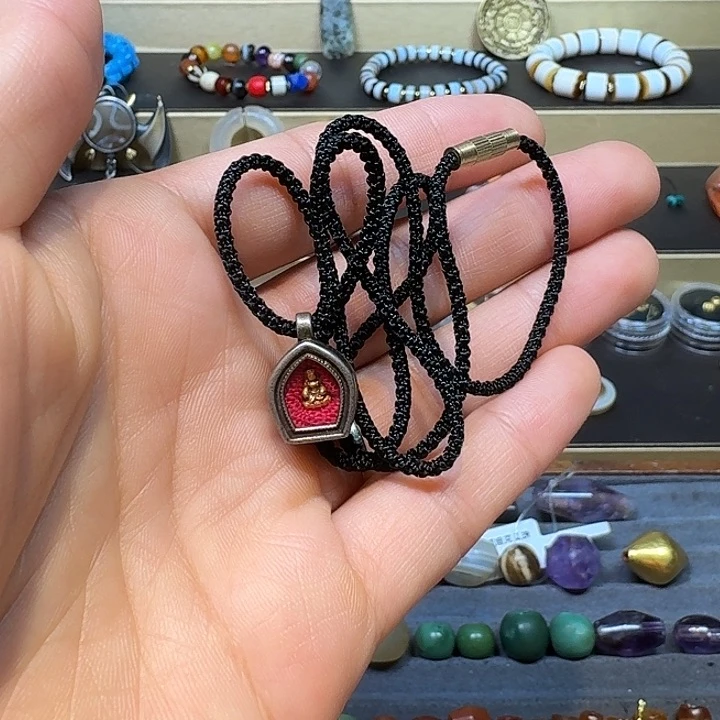 琉璃颈饰17.2*11.7mm