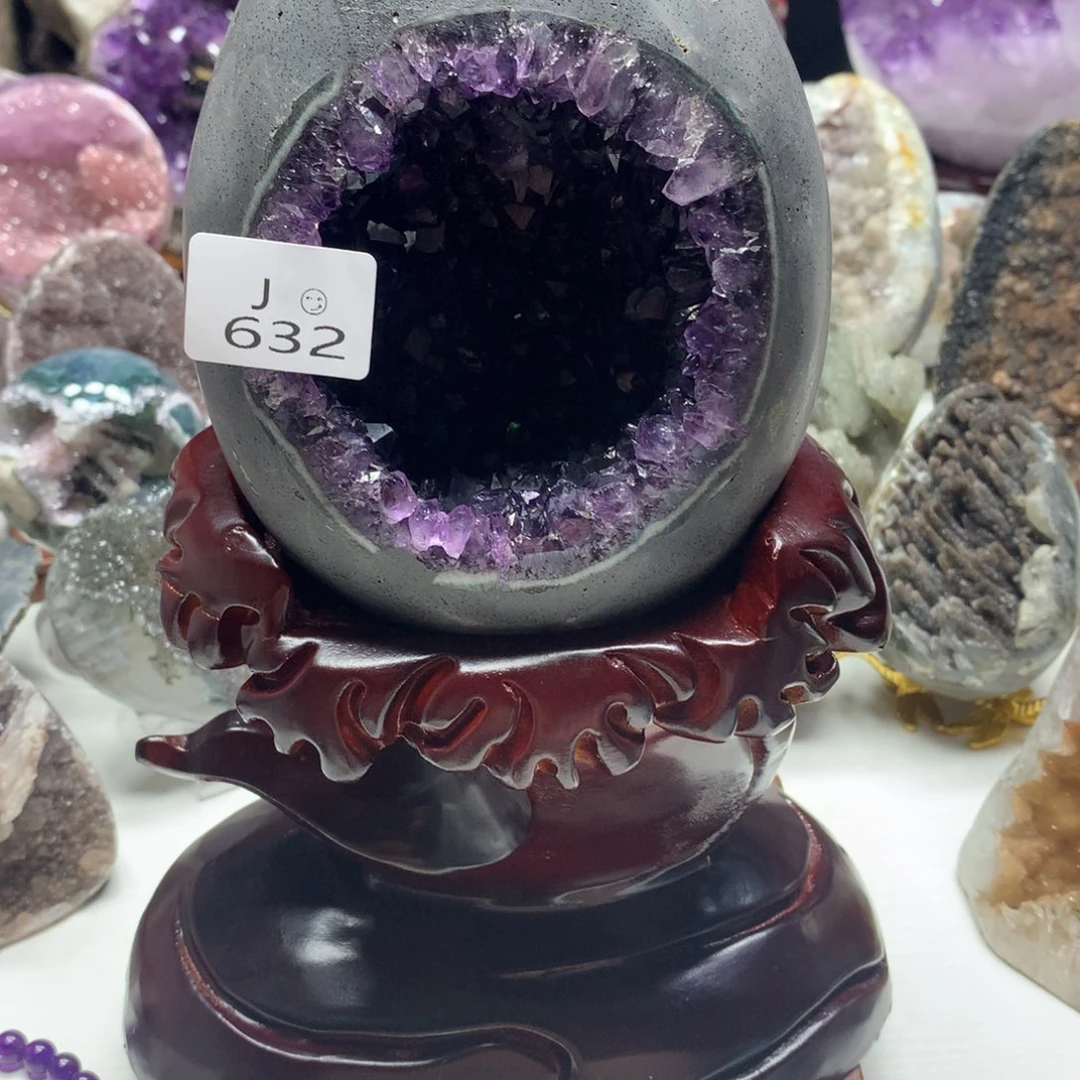 两***姜未镶嵌紫晶大型摆件（非配饰）